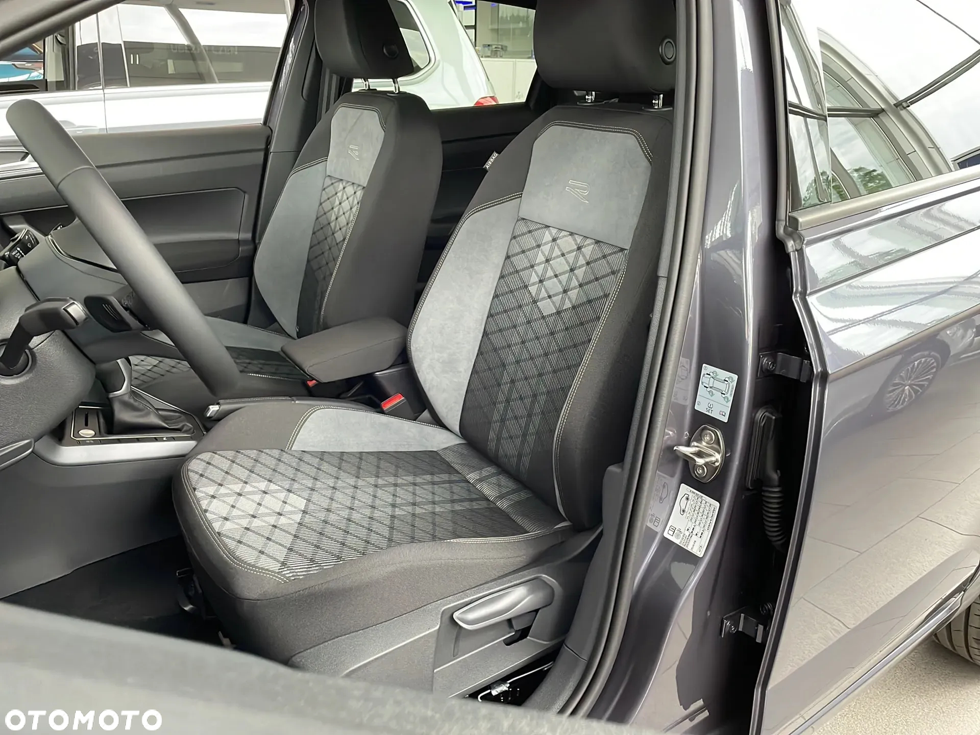 Volkswagen Taigo 1.5 TSI ACT R-Line Plus DSG - 8