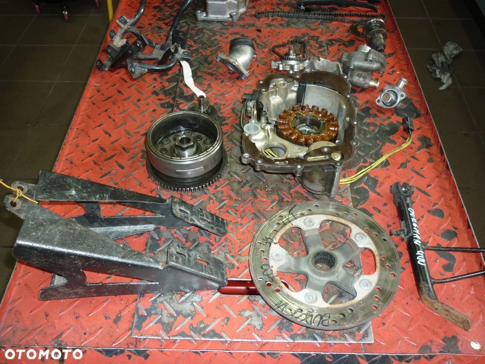 Zbiornik paliwa bak Suzuki Burgman 400 rok 1998-2002 - 12