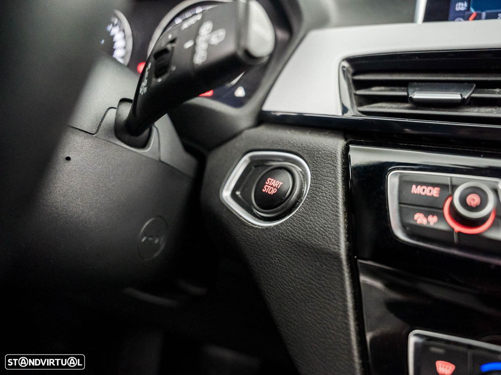 BMW X1 25 e xDrive Corporate Edition - 22