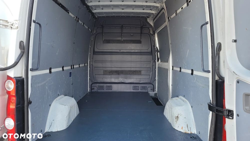 Volkswagen CRAFTER - 14