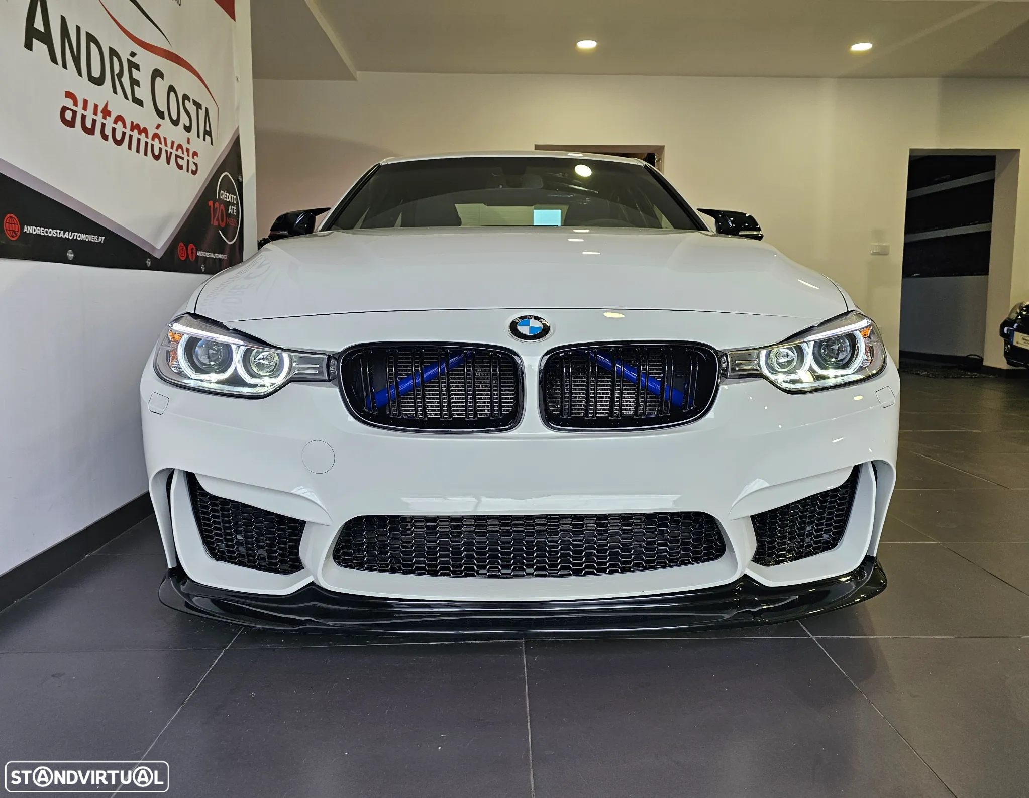 BMW 328 i Pack M - 4