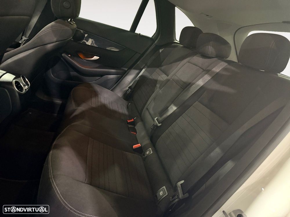 Mercedes-Benz GLC 300 de 4Matic - 13