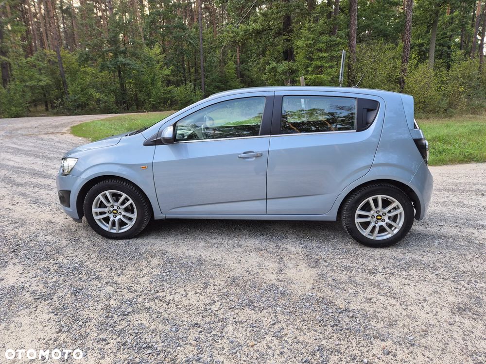 Chevrolet Aveo 1.6 LTZ - 9