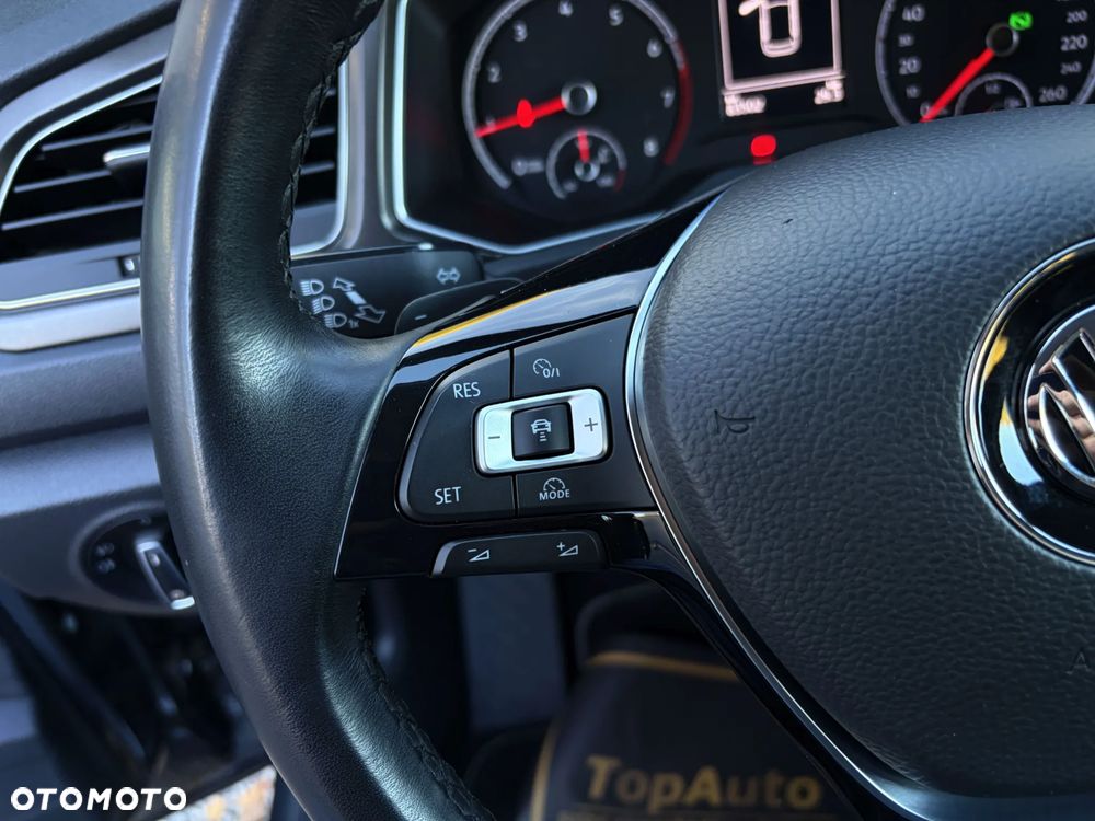 Volkswagen T-Roc 1.5 TSI ACT OPF DSG - 23