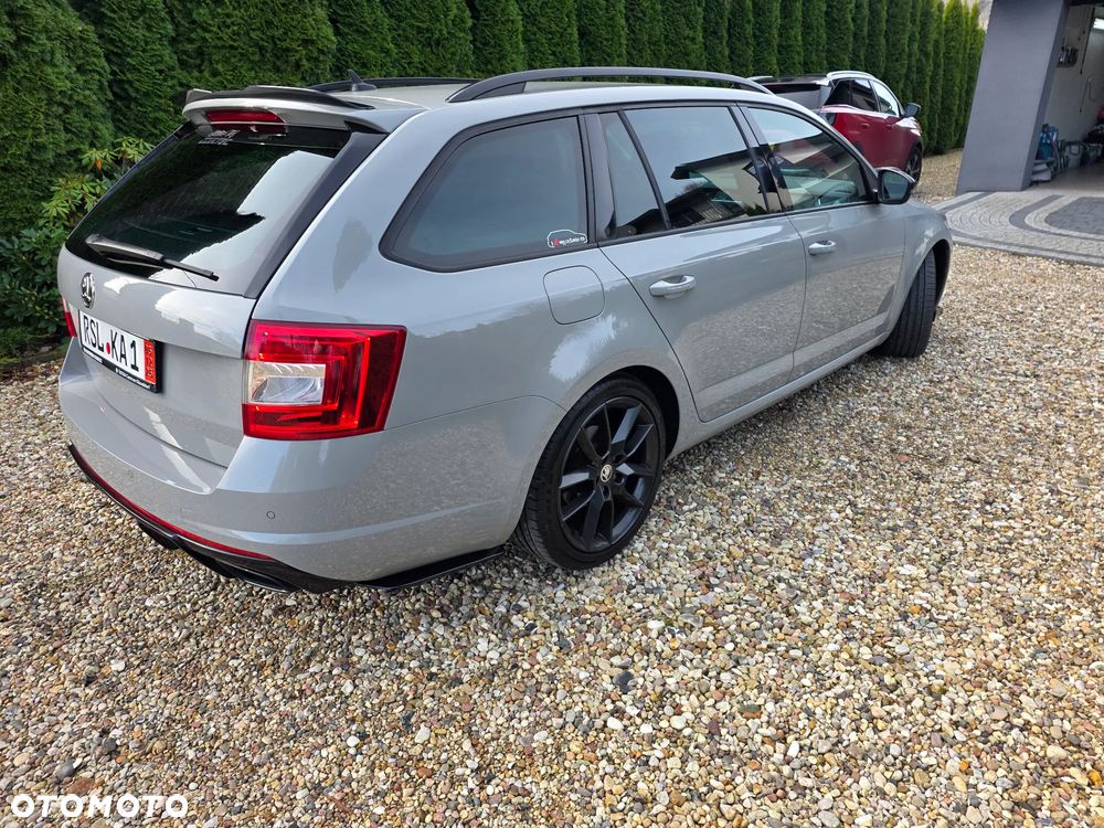 Skoda Octavia ver-combi-2-0-tdi-dsg-rs - 8