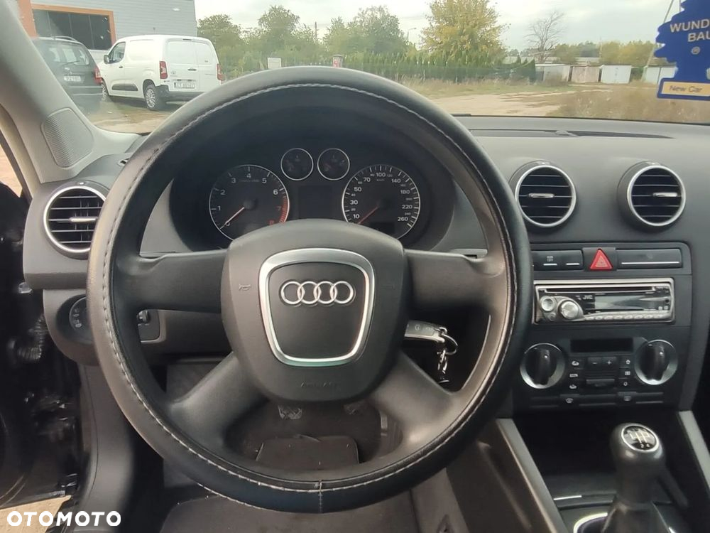 Audi A3 1.6 Ambition - 11