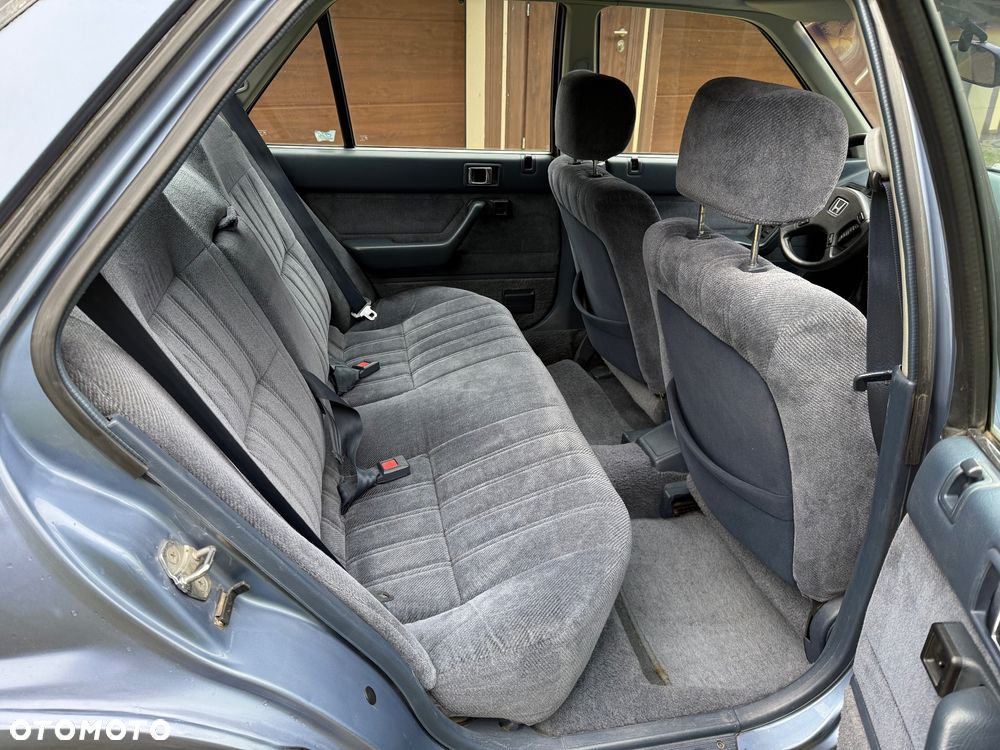 Honda Accord 2.0i-16 EX - 23