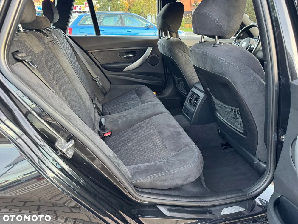 BMW Seria 3 320d - 11