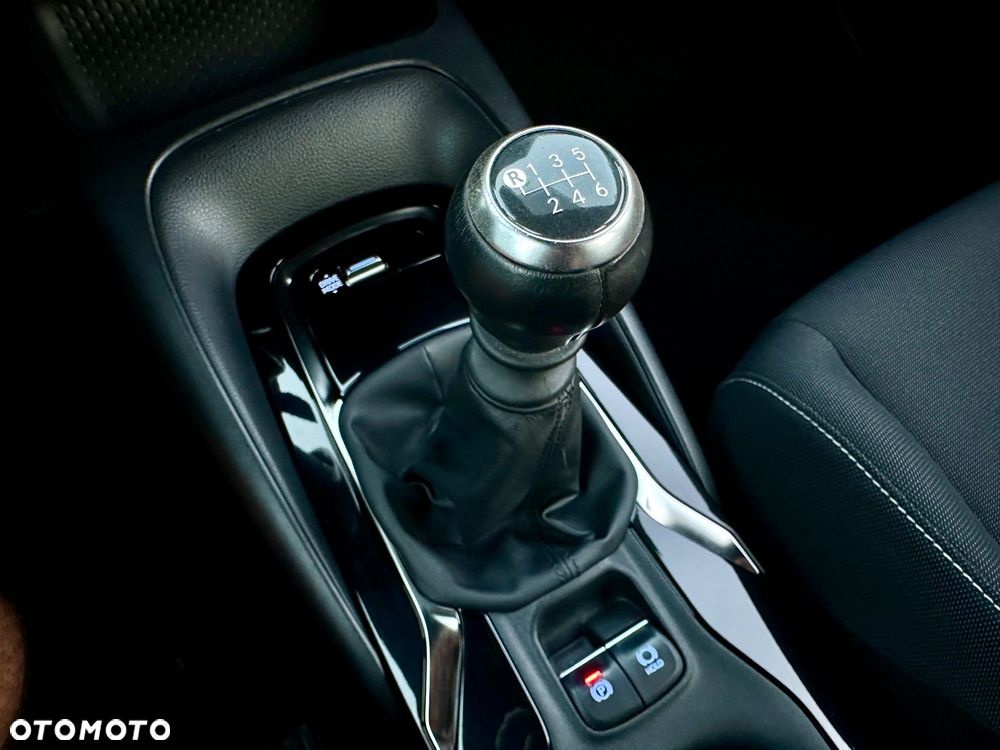 Toyota Corolla 1.2 T Comfort - 26