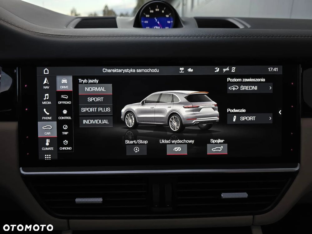 Porsche Cayenne Turbo Tiptronic S - 27