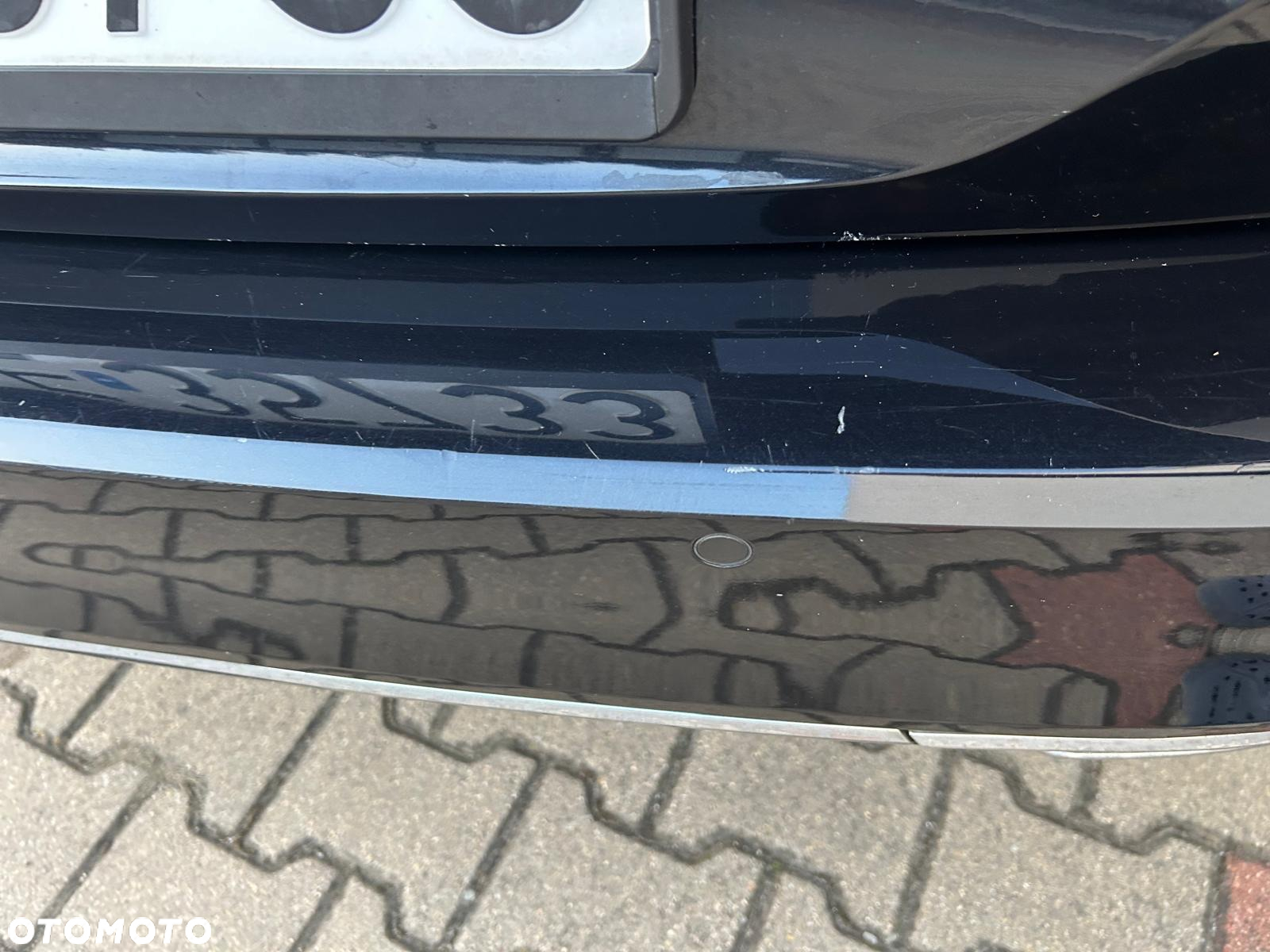 Volkswagen Passat - 9