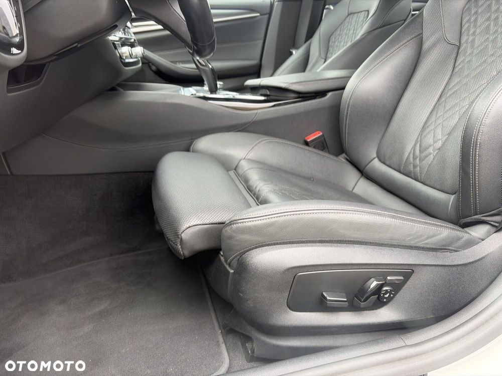 BMW Seria 5 - 13