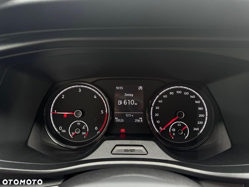 Volkswagen Transporter Kombi L2H1 - 16