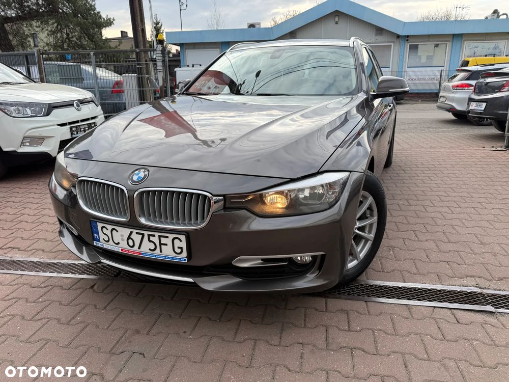 BMW Seria 3 318d Luxury Line - 2