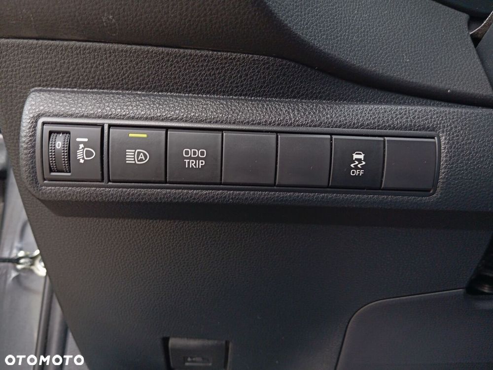 Toyota Corolla 1.8 Hybrid Comfort - 22