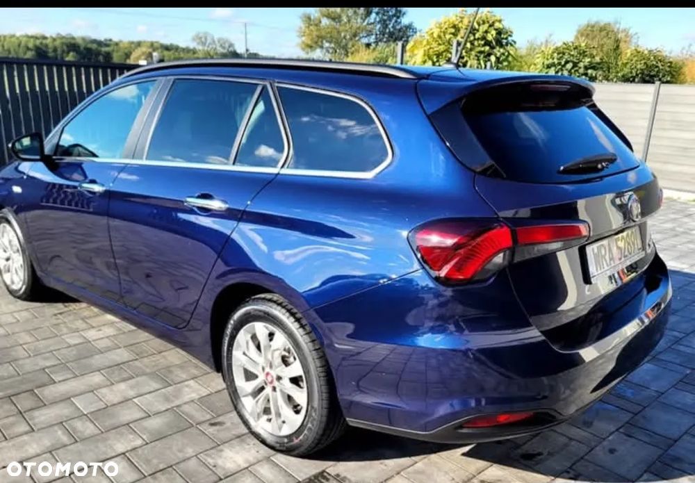 Fiat Tipo 1.4 T-Jet 16v Lounge EU6d - 4