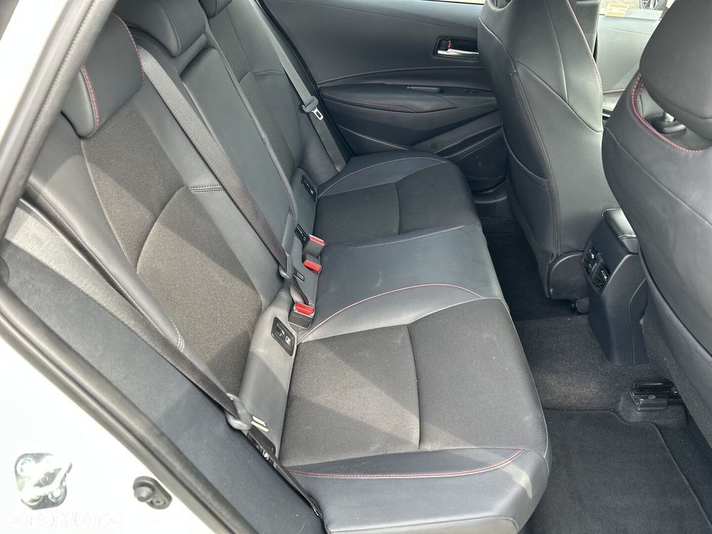 Toyota Corolla - 18