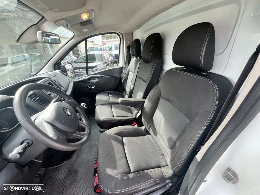 Renault TRAFIC 2.0 Dci 120cv - 8
