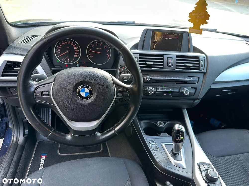 BMW Seria 1 125i - 3