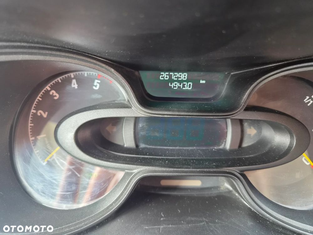 Opel Vivaro - 8