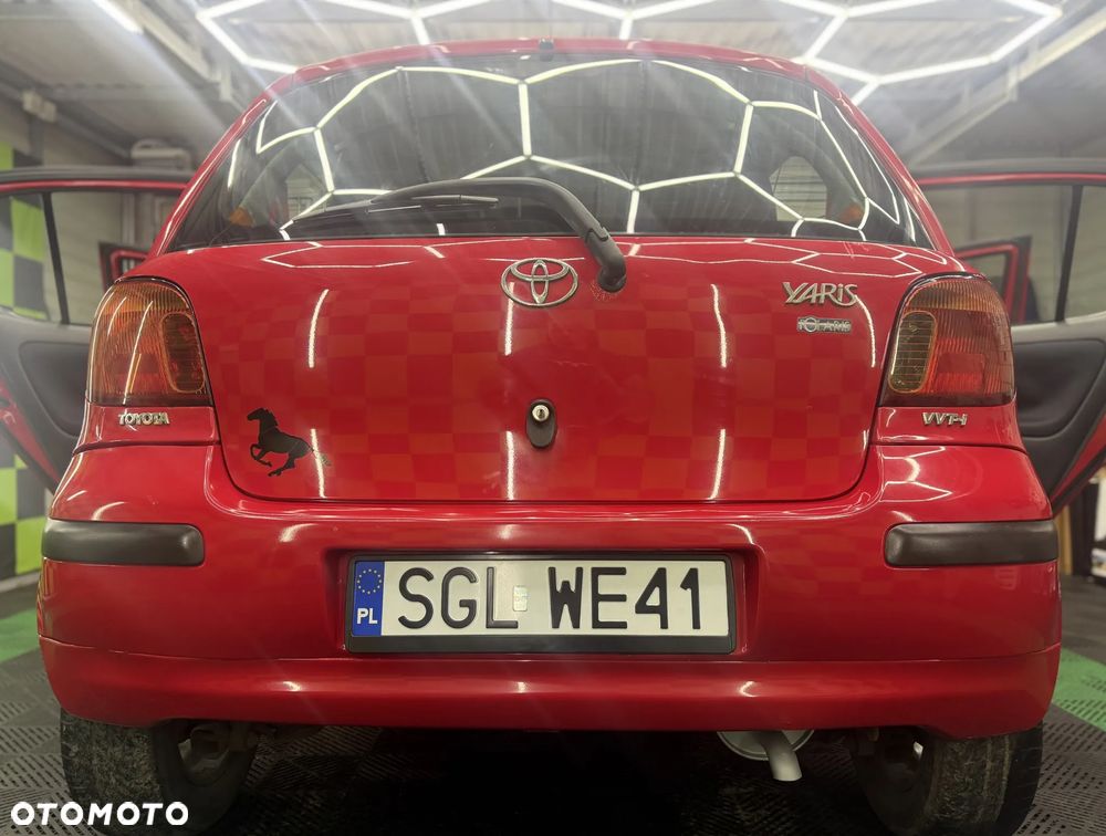 Toyota Yaris 1.0 Terra - 25