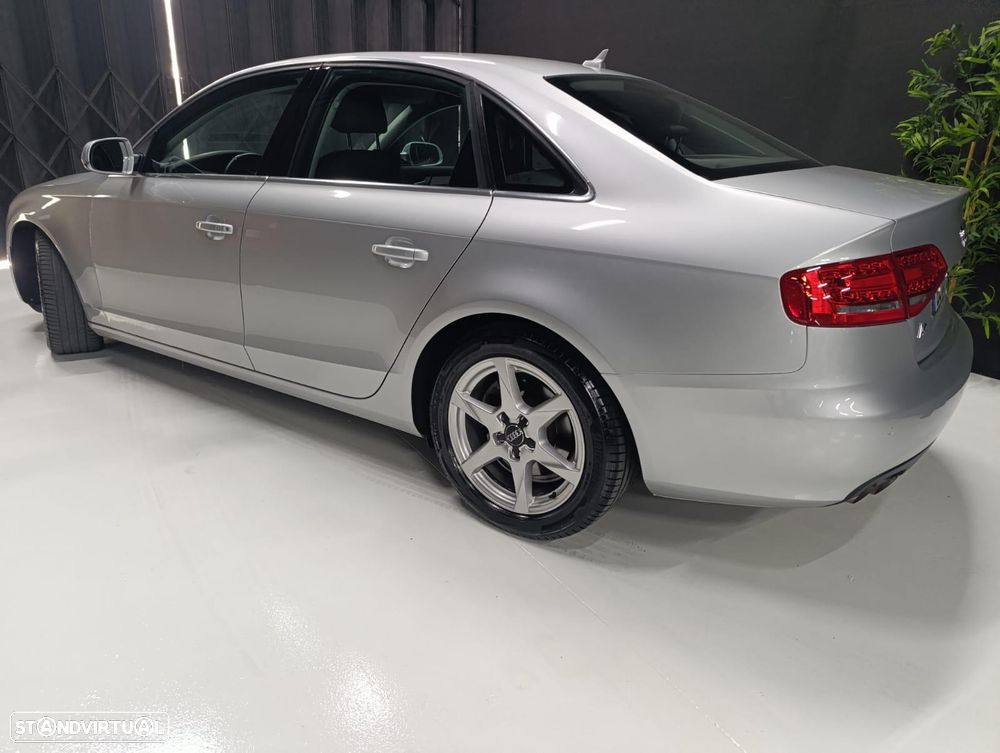 Audi A4 2.0 TDI Business Line Plus - 11