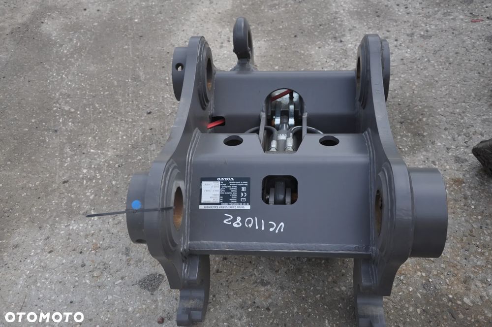 Szybkozłacze hydrauliczne reczne Koparka  Volvo - 3