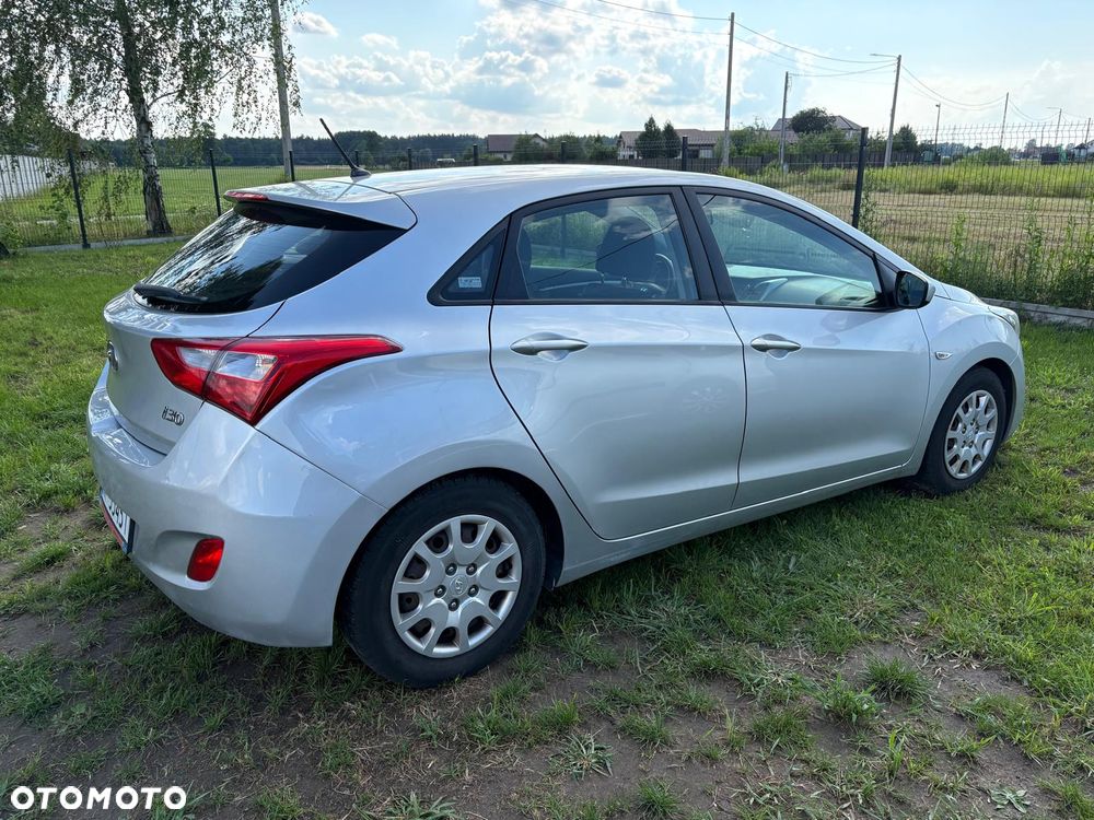 Hyundai i30 1.4 CRDi Classic + - 3