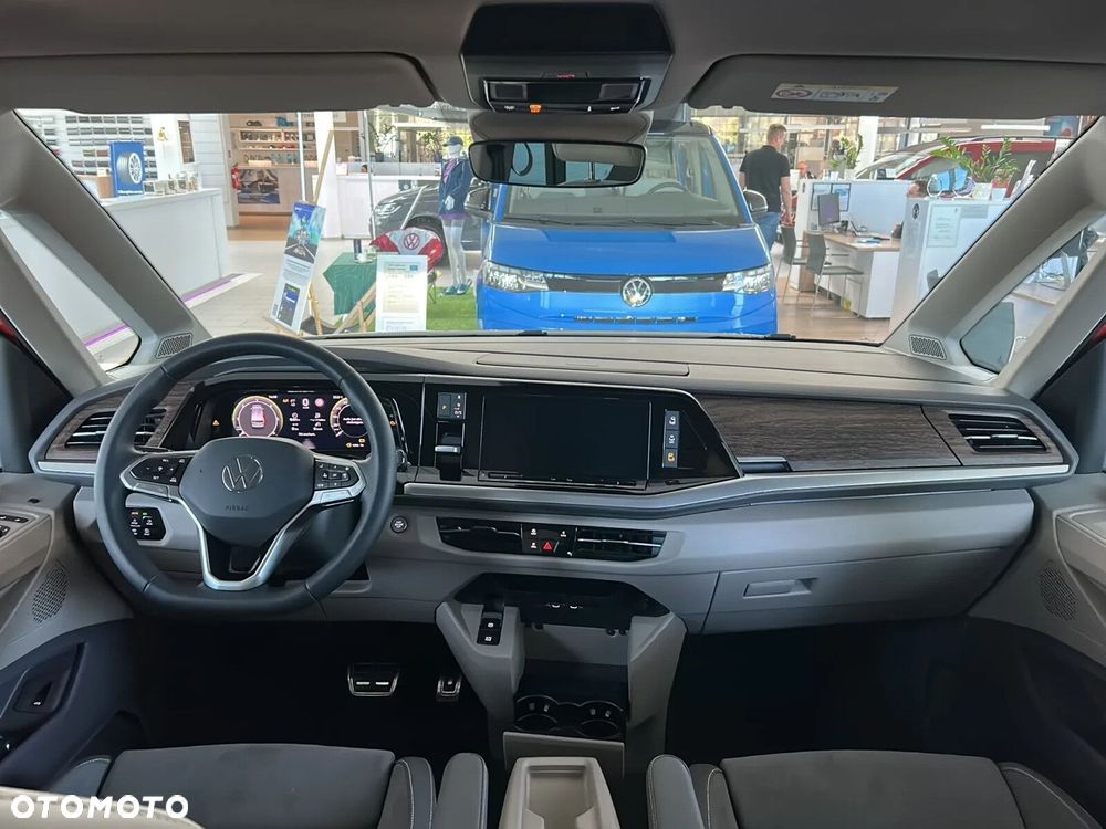 Volkswagen Multivan - 11