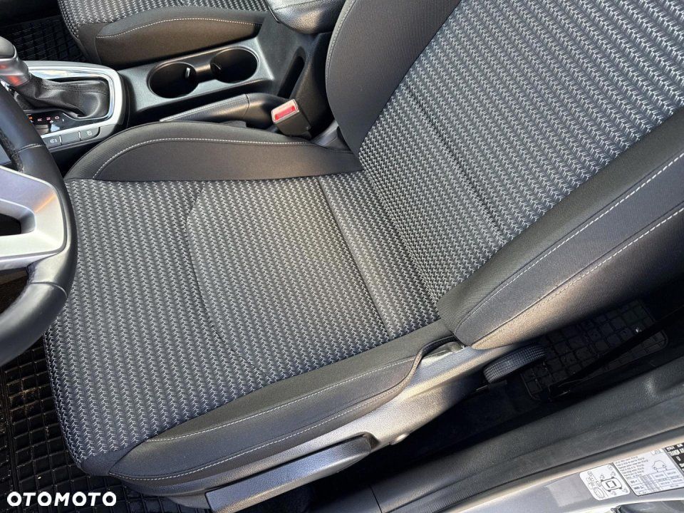 Kia Ceed - 12