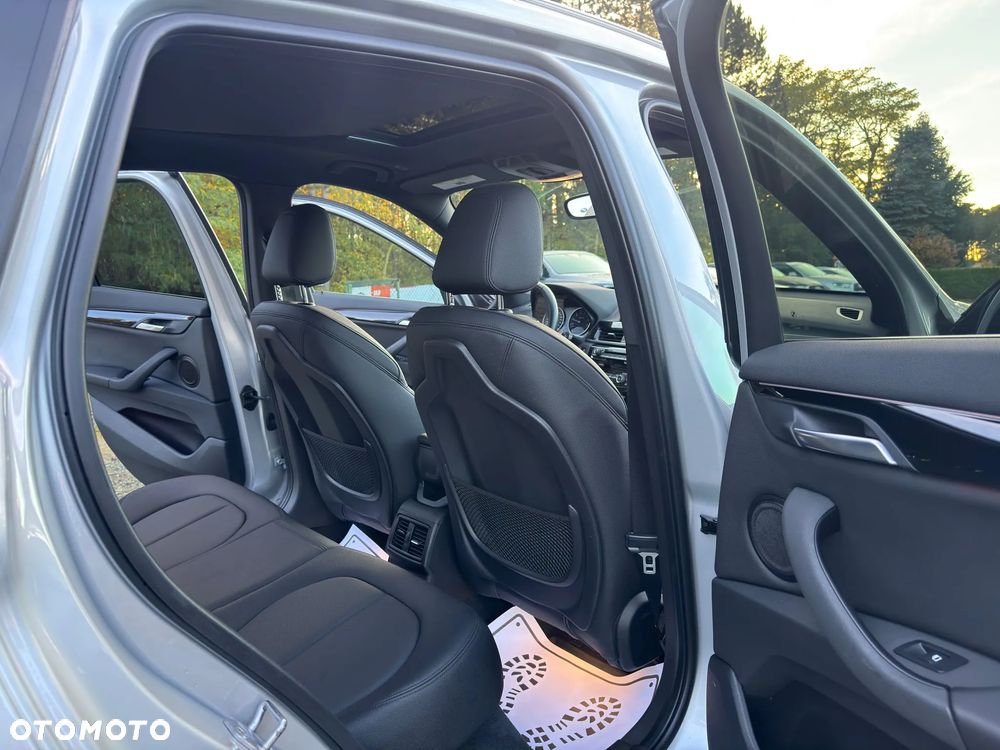 BMW X1 xDrive25i xLine - 23