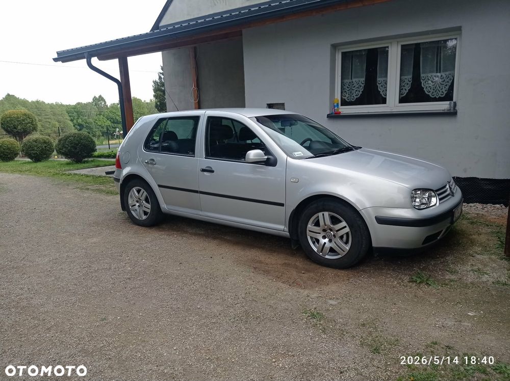 Volkswagen Golf 1.6 Comfortline - 4