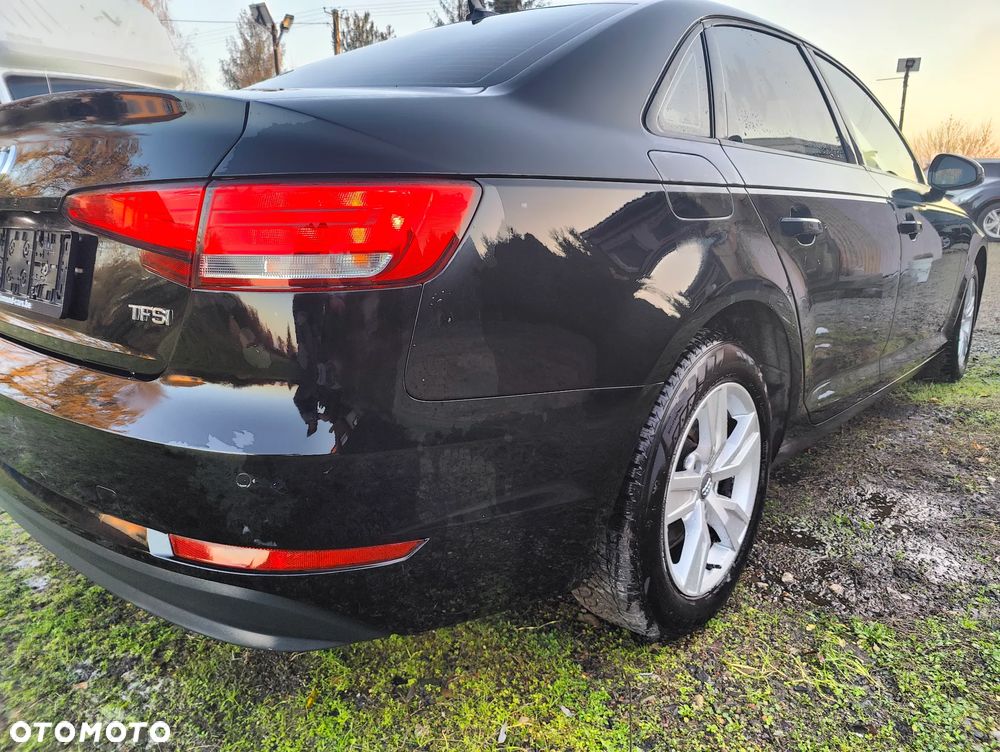 Audi A4 Limousine 1.4 TFSI S tronic sport - 15
