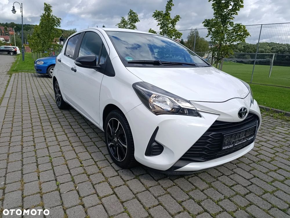 Toyota Yaris 1.0 Premium - 5