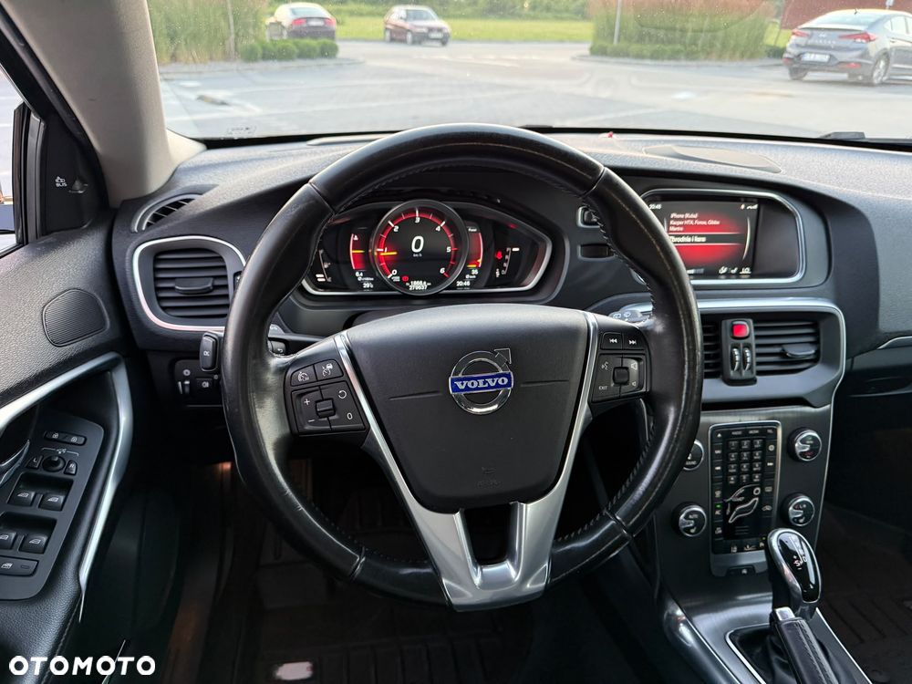 Volvo V40 D2 Summum - 23