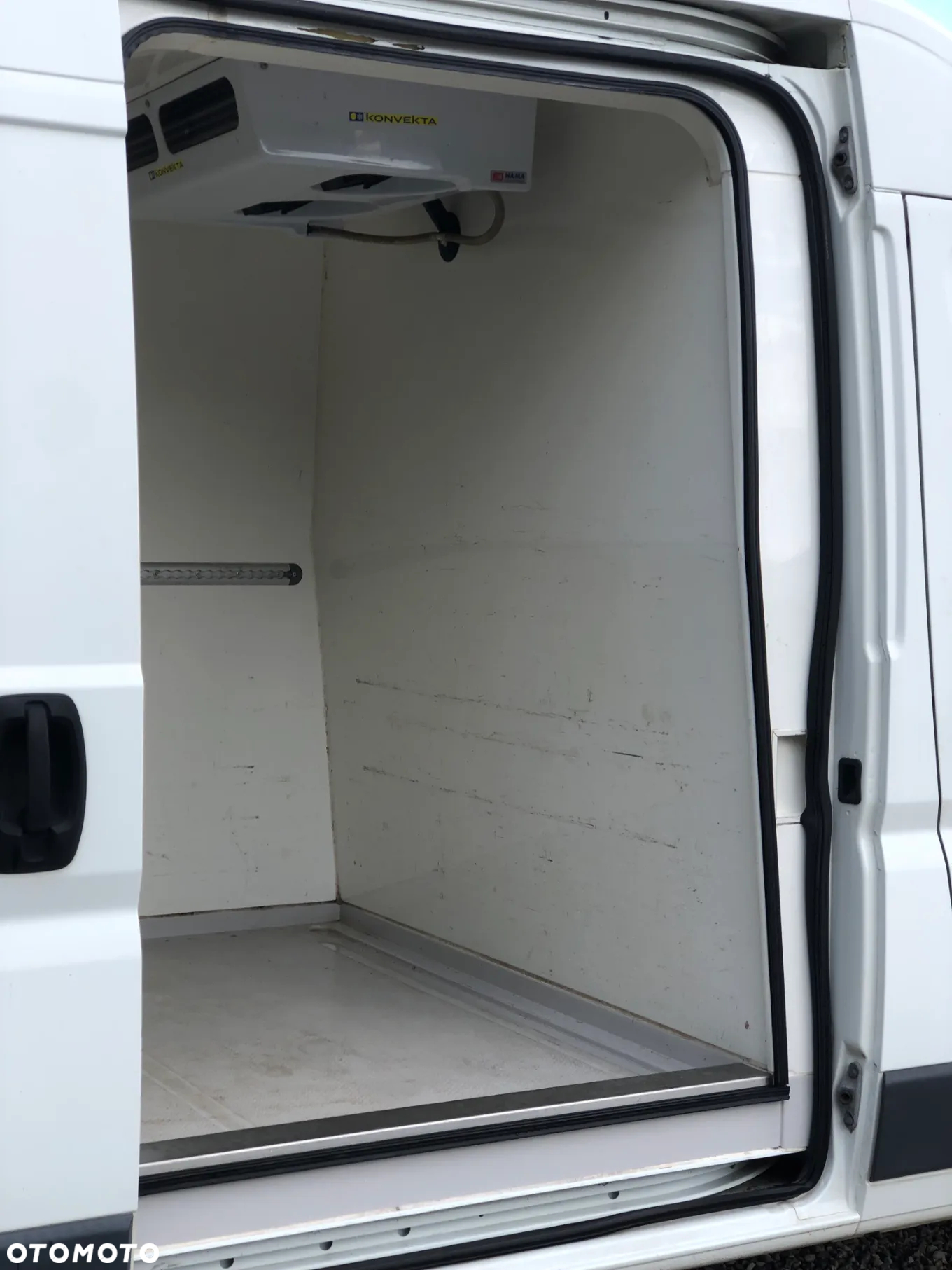 Peugeot BOXER CHŁODNIA - 17