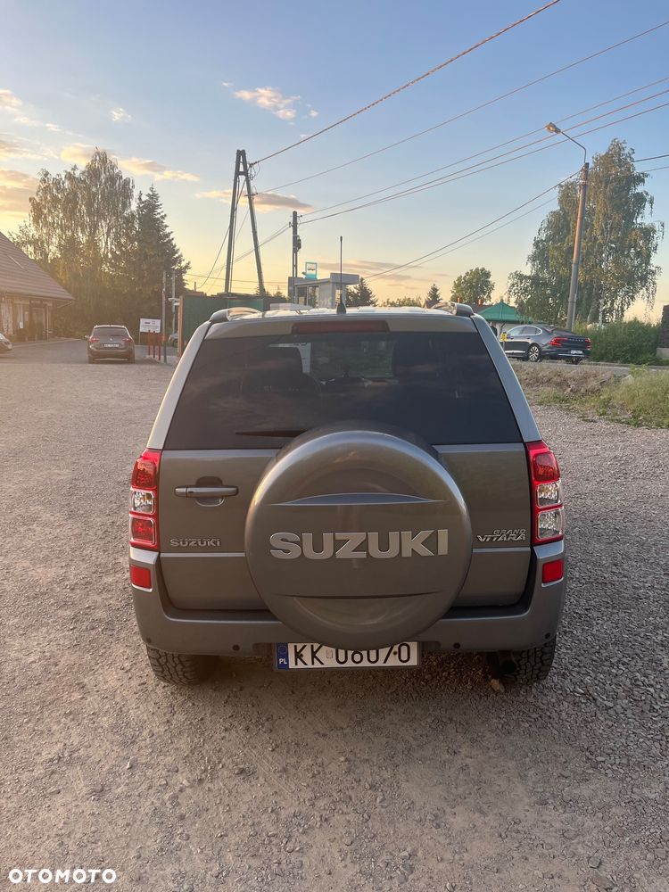 Suzuki Grand Vitara 2.0 Comfort - 8