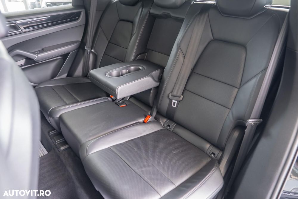 Porsche Cayenne Tiptronic S - 24