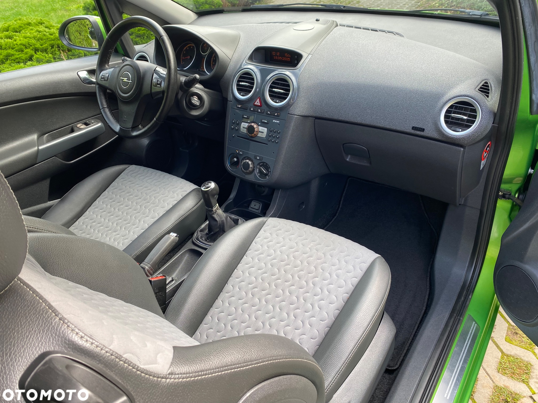 Opel Corsa 1.2 16V EcoFLEX Innovation - 24