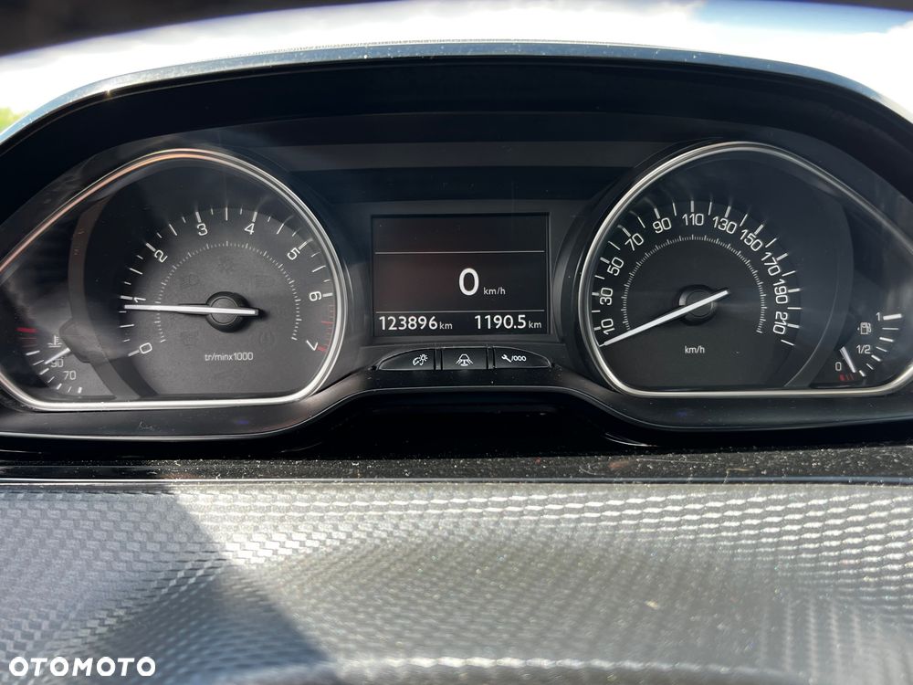 Peugeot 2008 PureTech 82 Allure - 7