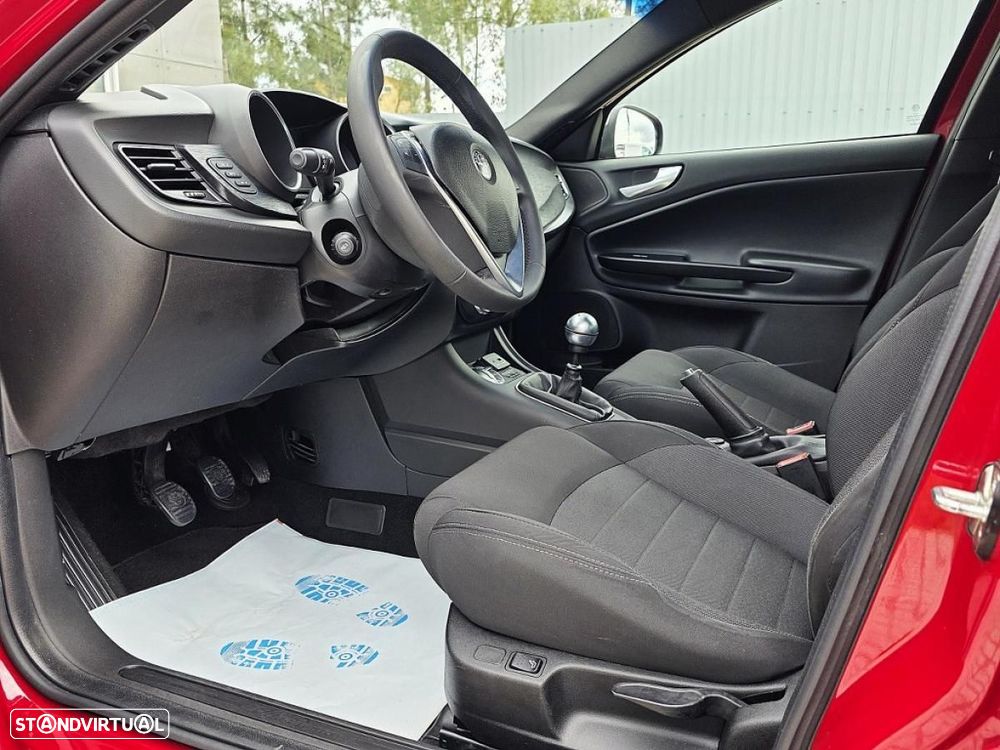 Alfa Romeo Giulietta 1.6 JTDM Sport J18 - 18