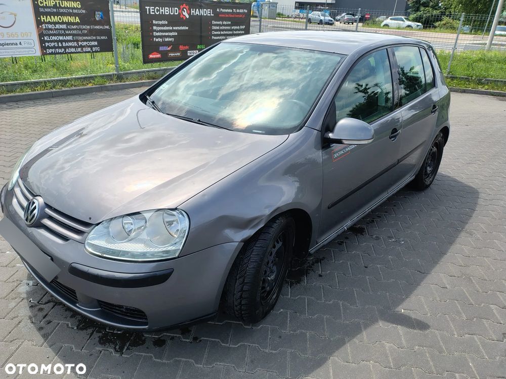 Volkswagen Golf - 1