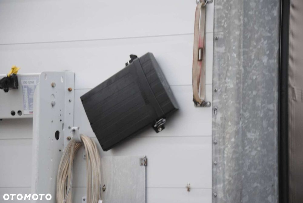 Schmitz Cargobull SCS kurtyna, podnoszona oś - 11