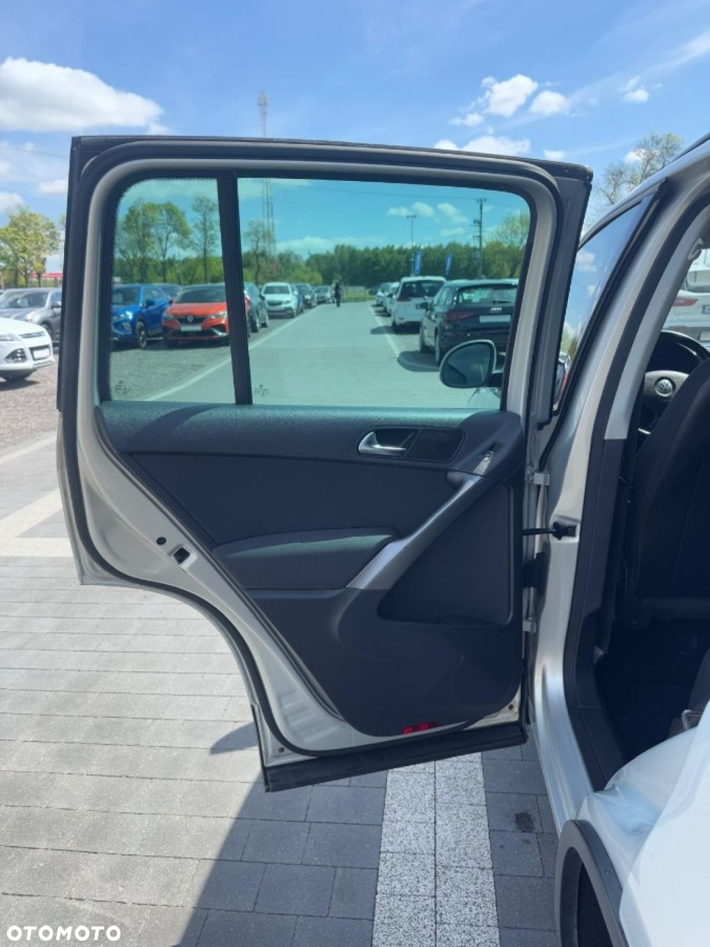 Volkswagen Tiguan - 32