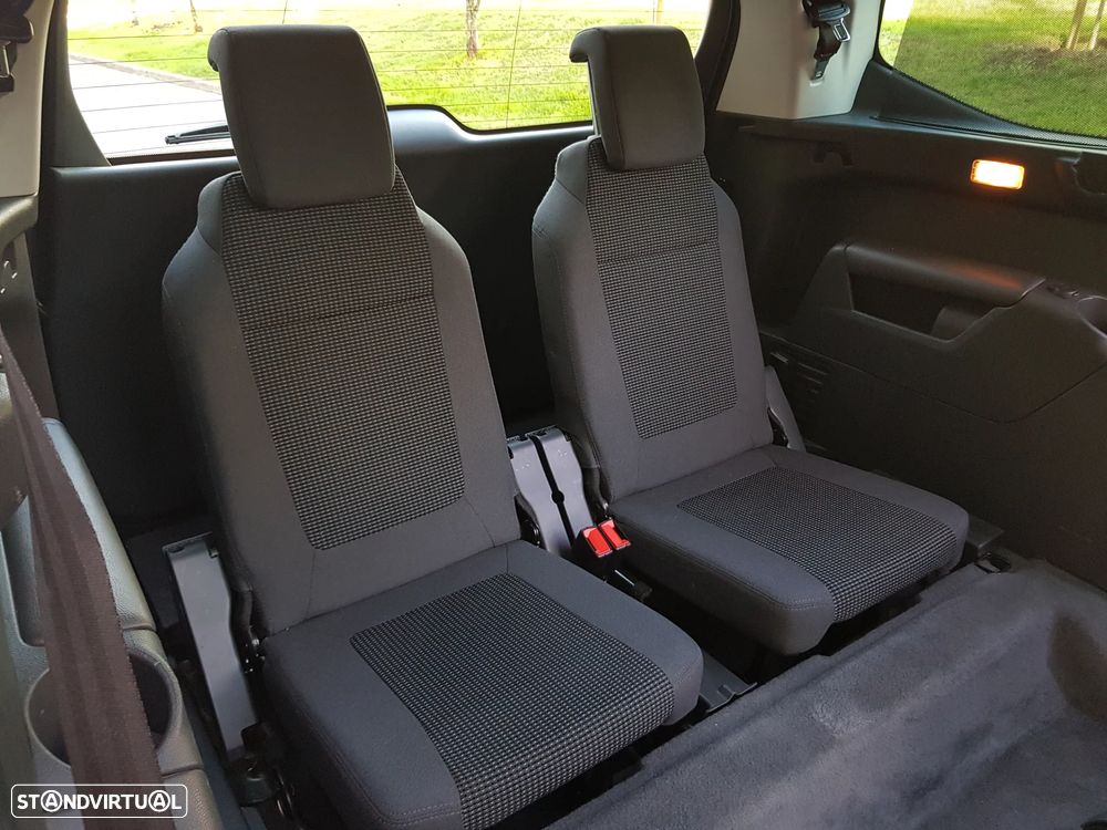 Peugeot 5008 1.6 BlueHDi Allure J17 - 40