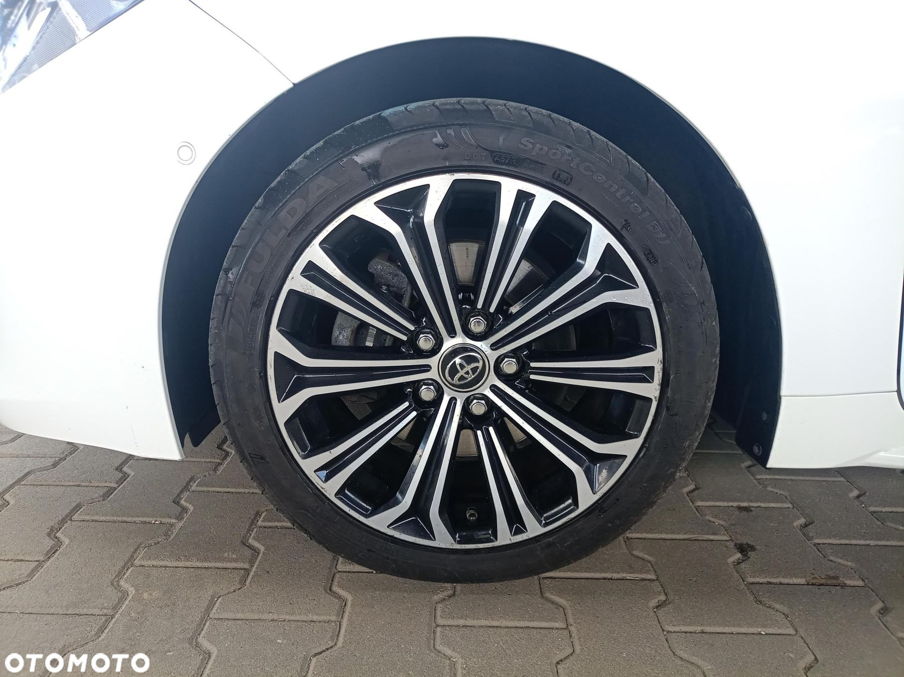 Toyota Corolla 2.0 Hybrid Comfort - 9