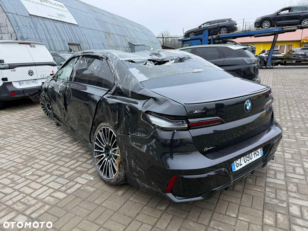 BMW Seria 7 750e xDrive - 4