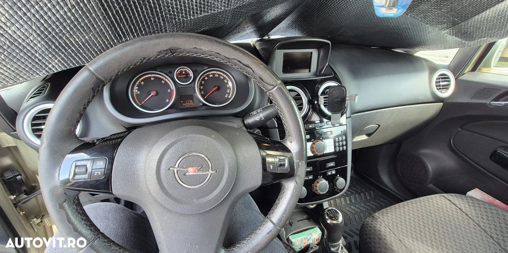 Opel Corsa - 3
