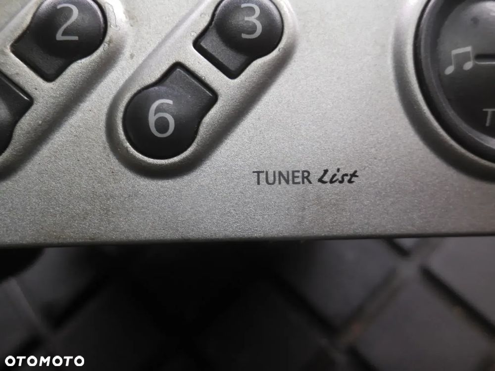 RADIO CD RENAULT SCENIC II MEGANE 2 TUNER LIST 8200357388 RENAULT MODUS - 2