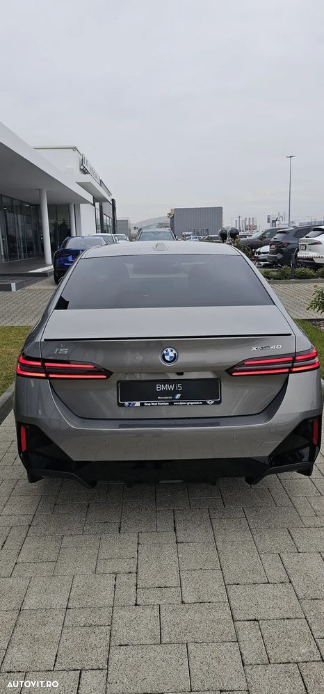 BMW i5 xDrive40 - 5